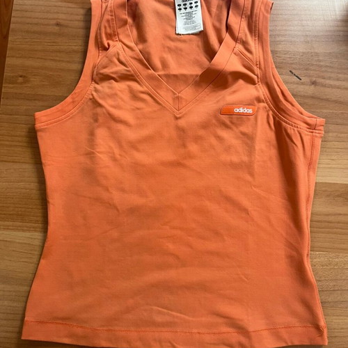 Adidas shirt size M like new, orange