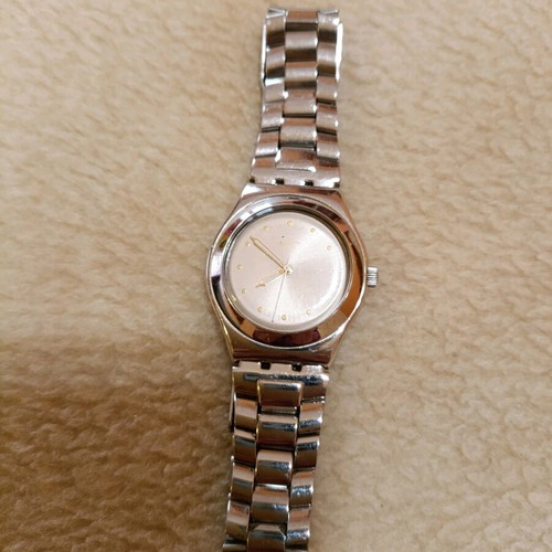 Swatch women's watch like new with bracelet