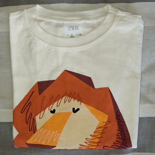 Zara Kids Summer T-shirt with Lion Design size 116cm 6 years like new