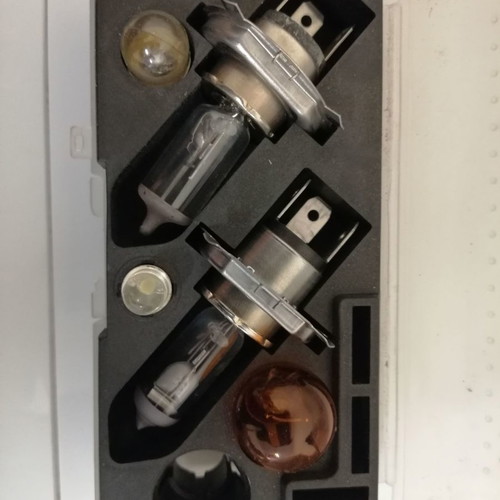 Narva H4 Car Bulbs Set new with bonus cooling and indicator bulbs