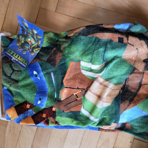Children's Turtles beach towel new with tag for boys