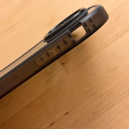 Hourglass phone case for iPhone 11 like new