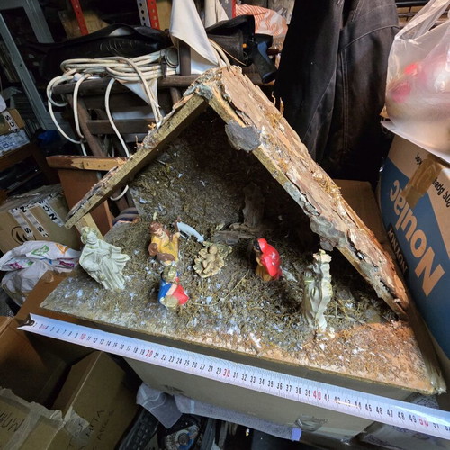 Large nativity scene used, good condition