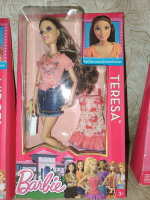 Κούκλα Teresa σαν καινούργια από τη σειρά Barbie in the Dream House