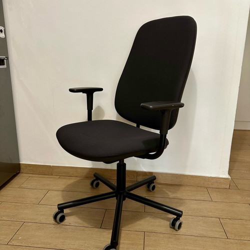 IKEA SMÖRKULL office chair with armrests like new