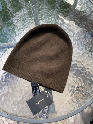 Massimo Dutti σκουφί καινούργιο πράσινο