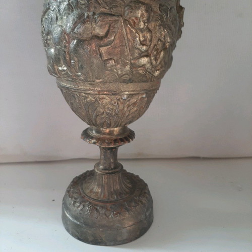 Bronze Victorian style ashtrays used, pack of 2, 1950