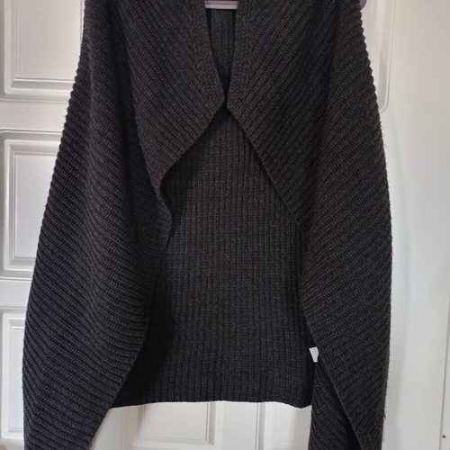 Sleeveless Long Woolen Gray Vest Asymmetrical like new