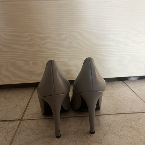 High Heels size 38 like new, gray