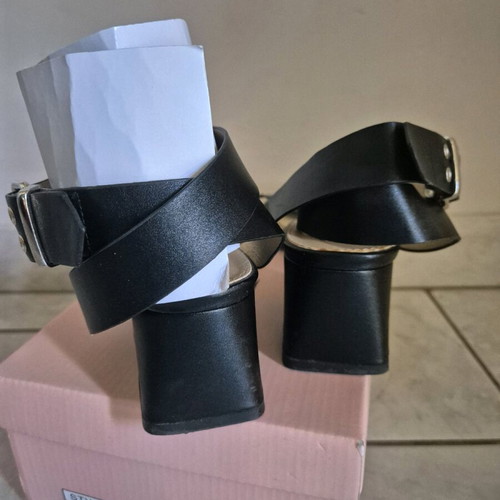 Women's leather sandals like new, size 40.5, black
