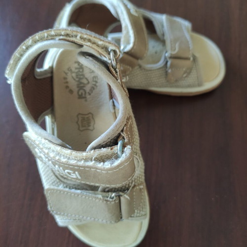 Primigi children's sandals like new, size 24