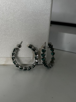 Loisir earrings new, never worn