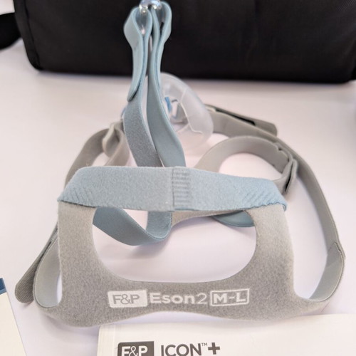 Fisher & Paykel ICON Plus Auto CPAP like new with Eson 2 mask