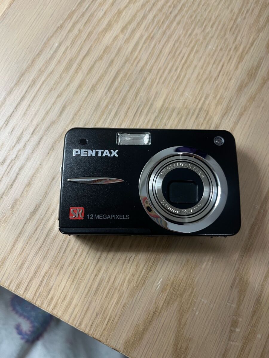 Pentax Optio A40 camera like new,… - € 40,00 - Vendora.cy