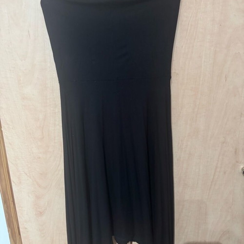 Women's skirt like new, black, sizes M and L