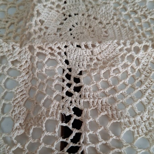 Round knitted cotton tablecloth beige 150cm new