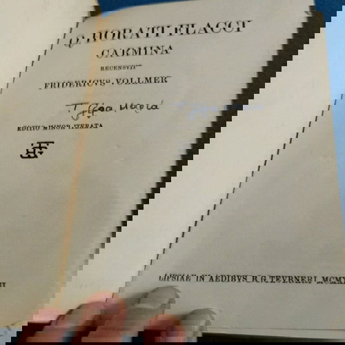 Q. Horati Flacci Carmina μεταχειρισμένο με φθορά εξωφύλλου