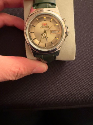 Orient vintage automatic watch like new, silver men's