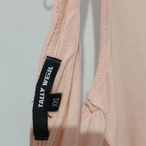 Pink backless top like new, size XXS