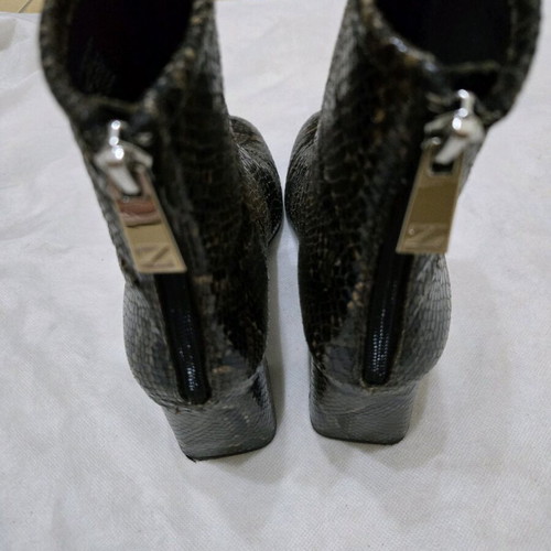 Zara ankle boots with snake print like new, size 37