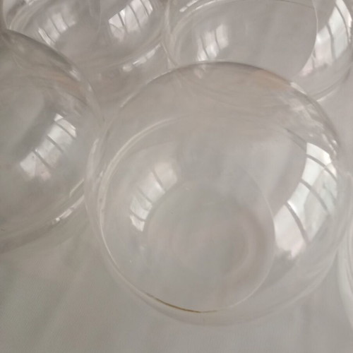 Pressed transparent acrylic bowls like new, pack of 5