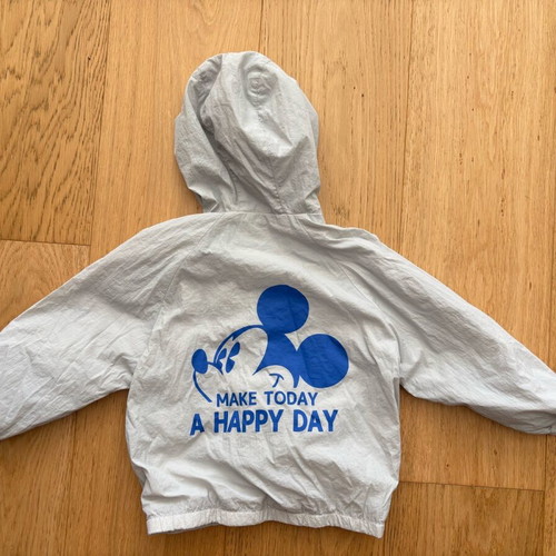 Zara thin windbreaker jacket with hood for 4 years old, like new