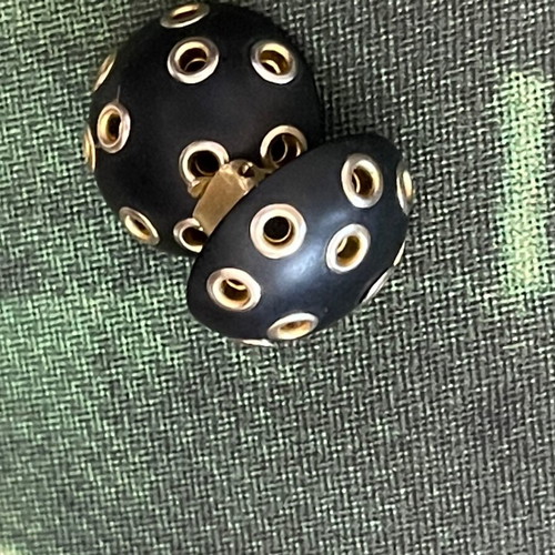 Branded Italian vintage clip earrings like new