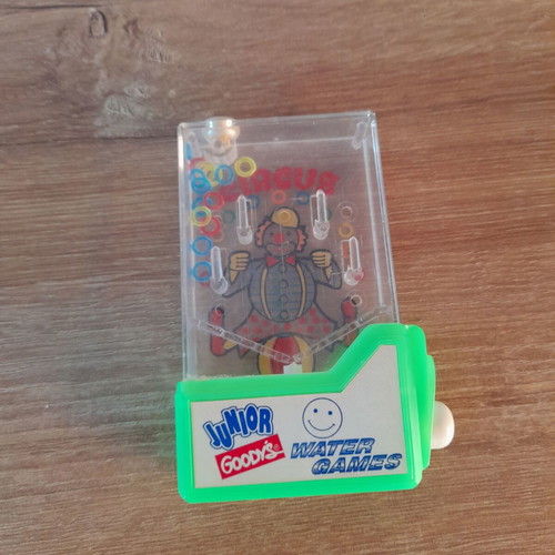 Goodys water game used, 90s toy