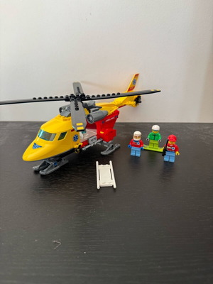 Lego Ambulance Helicopter 60179 like new