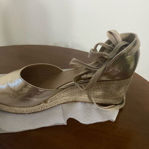 Leather platform sandals gold with beige ties size 41 like new