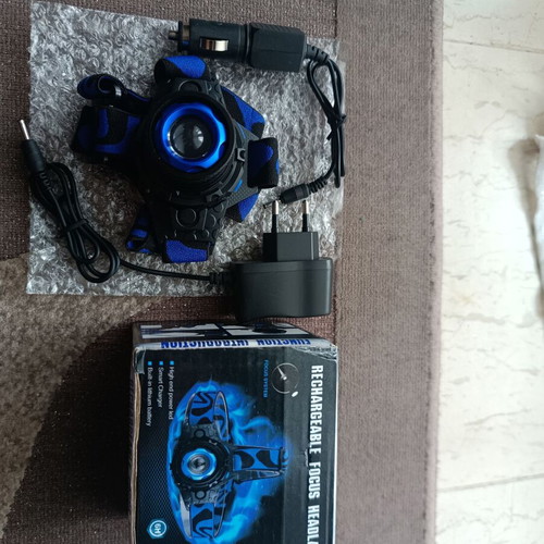 CREE XM-L T6 LED Headlamp with Zoom and Chargers, New