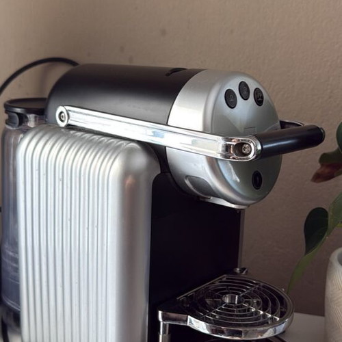 Nespresso Zenius ZN100 professional coffee machine new in box
