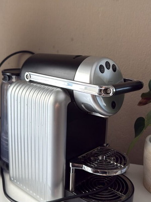 Nespresso Zenius ZN100 professional coffee machine new in box
