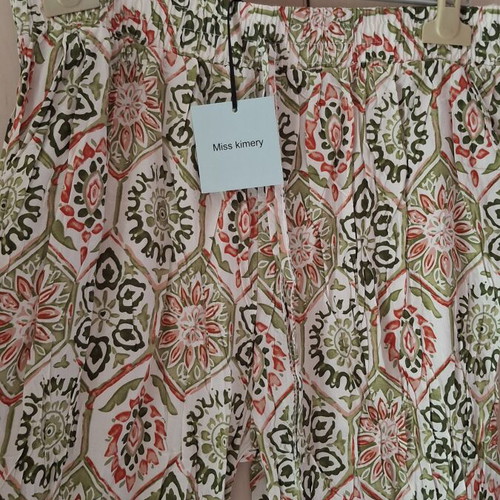 Printed pants size L, new, cotton, white with olive and coral design