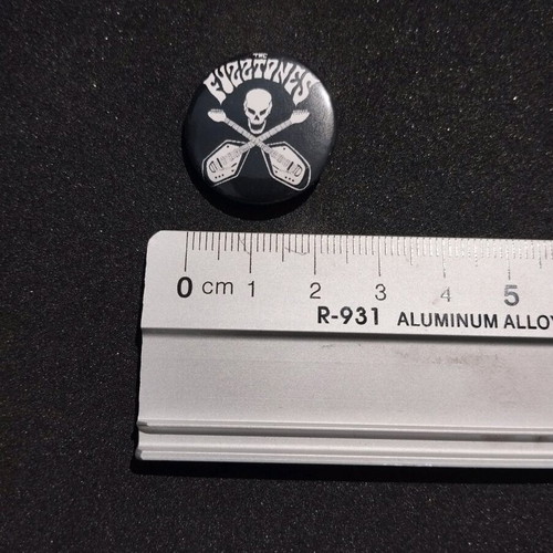 Fuzztones pin new 25mm