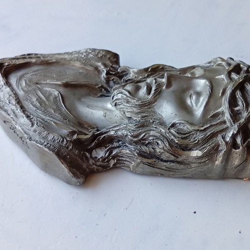 Jesus Christ bas-relief sculpture used, 11.8 cm