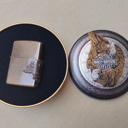 Zippo 1997 Harley-Davidson Side Wing lighter mint condition with box