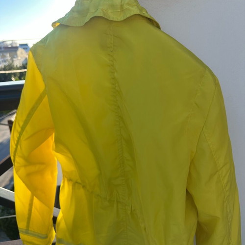 Sarah by Sarah Lawrence windbreaker like new, size 42, yellow