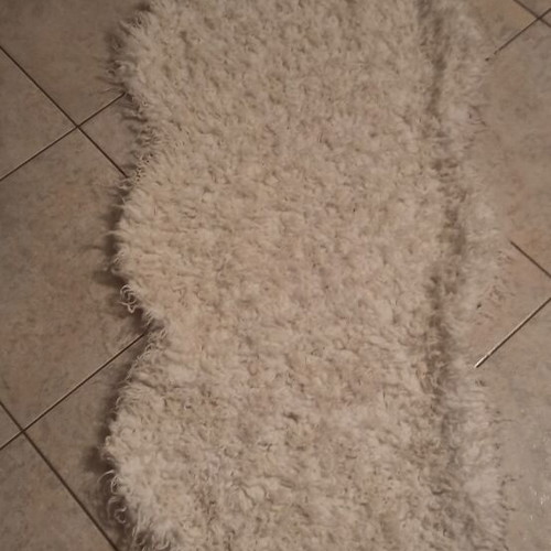 Rug used, 1.60 x 0.40 meters, very beautiful