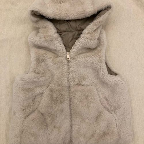 Zara sleeveless faux fur vest for girl like new, beige, size 104 cm