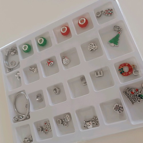 Bracelet set with charms and Christmas beads new
