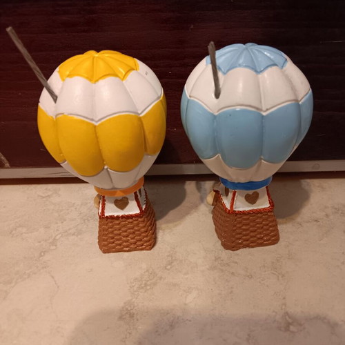 Decorative small hot air balloons set like new