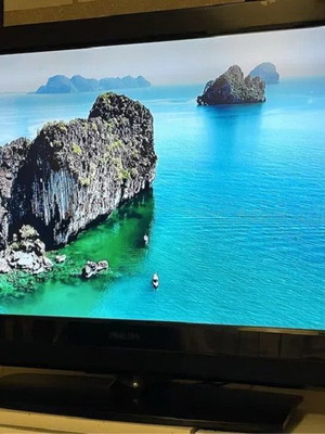 Philips 42PFL3512D 42 inch TV used with inkjet multifunction gift