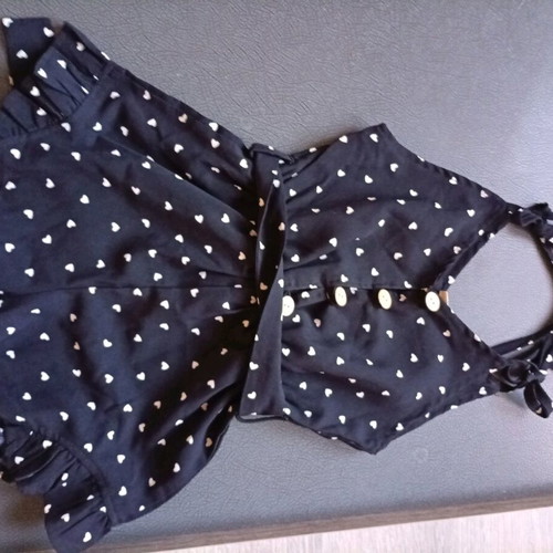Black romper with white hearts 100cm like new