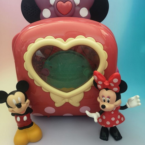 Disney Minnie Mouse Fashion on the Go playset 2011 by Mattel like new