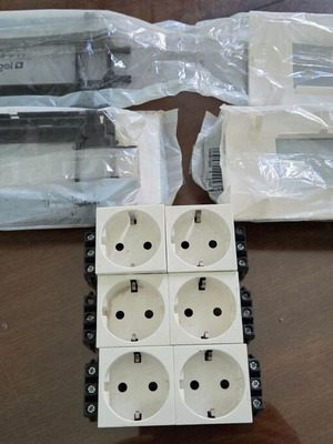 Legrand double sockets for DLP channel, set of 3, new with covers