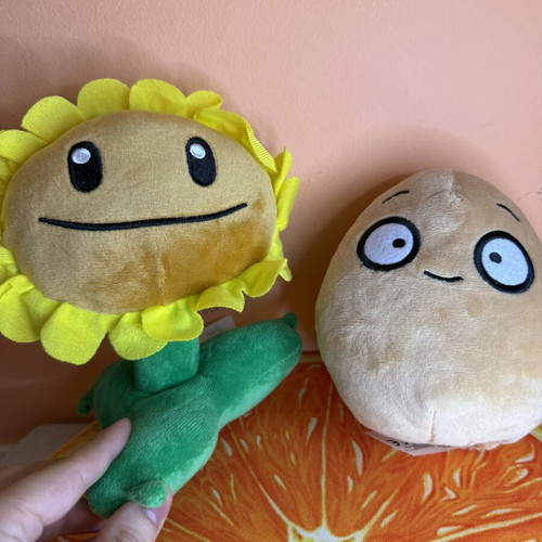 Plants vs Zombies Plush Set Sunflower & Wall-nut like new