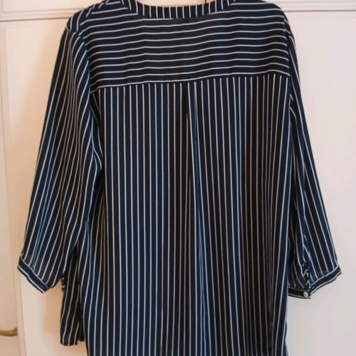 Tunic blue with white stripes like new, Spanish made