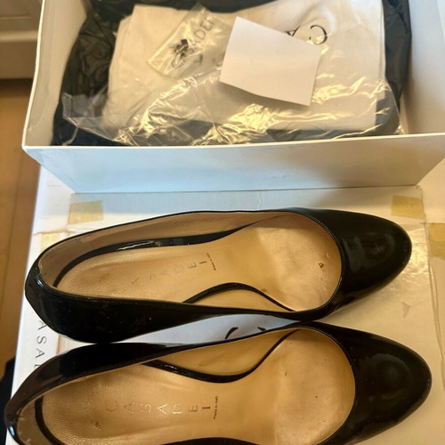 Casadei black patent leather pumps used, size 40, 10cm heel