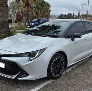 Toyota Corolla HB1.8 HSD GR SPORT-BI-TONE MY22